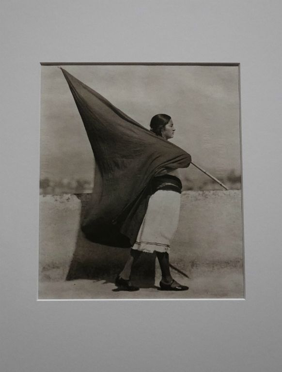 En 1927 au Mexique, photo emblématique de Nina Modotti : allégorie de la révolution